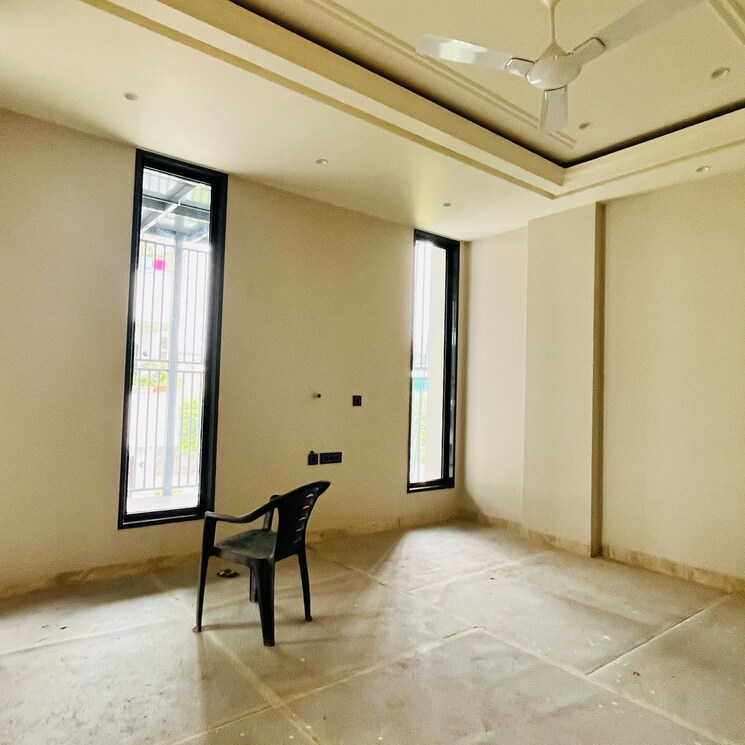 Room, hong-kong-bazaar 4 Bedroom 319 Sq.Ft. Builder Floor In Sector 56 Gurgaon 9093863