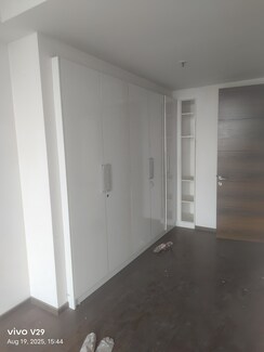 4 BHK + Servant Room Apartment For Sale in M3M Golf Estate