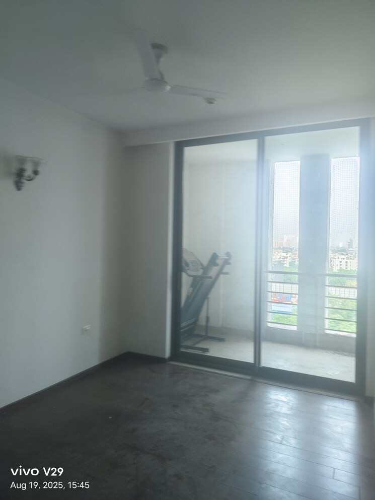 Room, m3m-golf-estate 4 Bedroom 4085 Sq.Ft. Apartment In Sector 65 Gurgaon 9093869