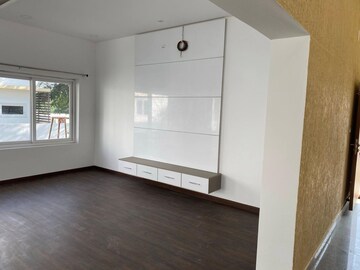 Room in 4 BHK Villa at Mokila – for Rent