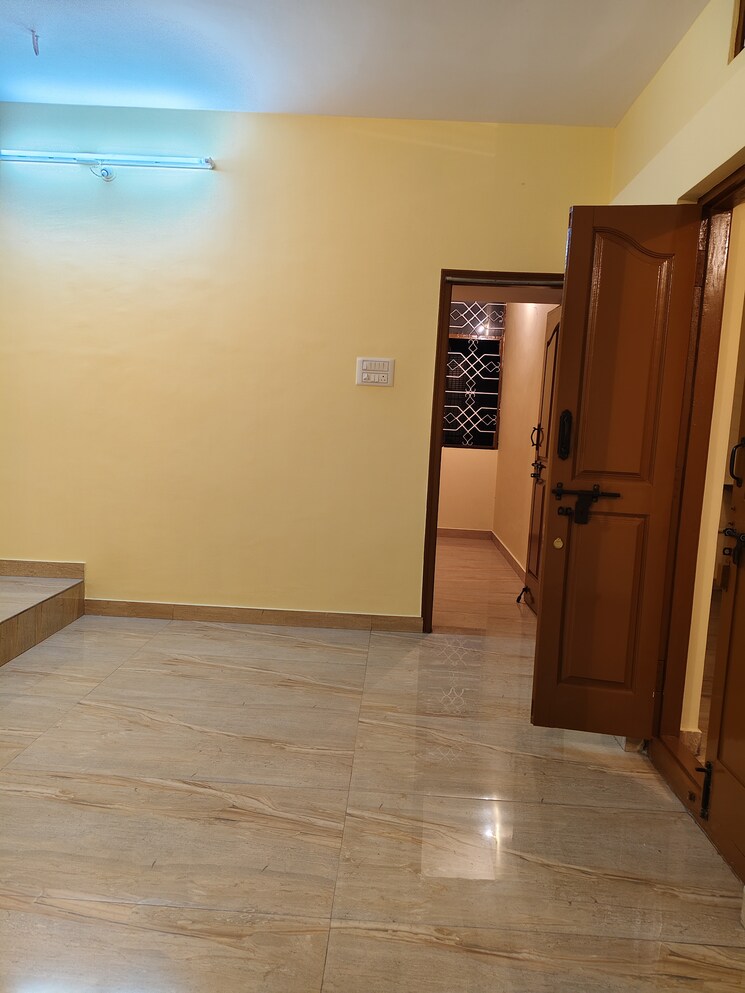 Room, halasuru 2 Bedroom 900 Sq.Ft. Builder Floor In Halasuru Bangalore 9093877