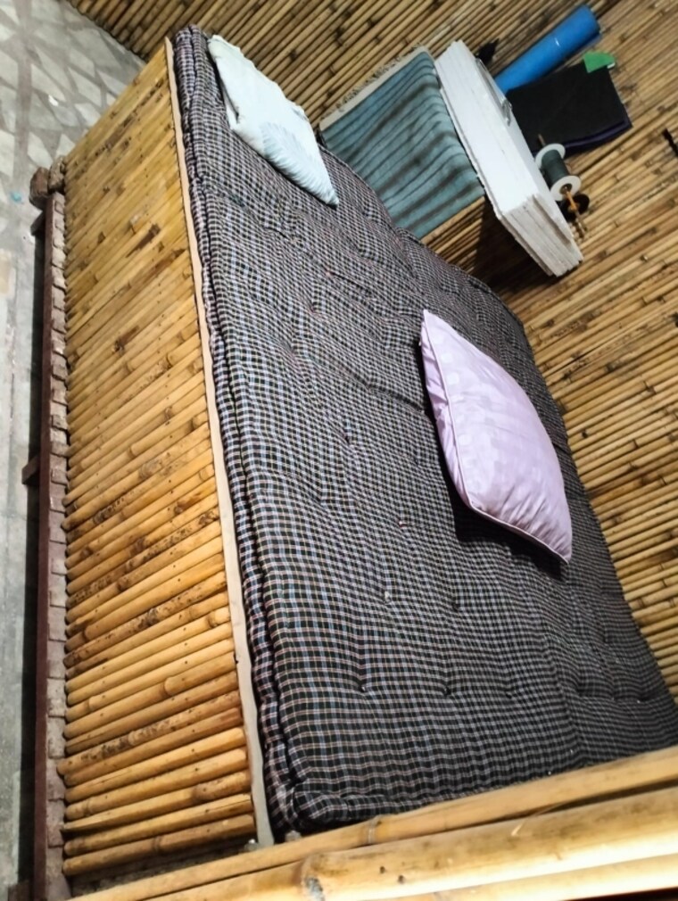 Team Area, laxmi nagar 2 Bedroom 599 Sq.Ft. Builder Floor In Laxmi Nagar Delhi 9093913