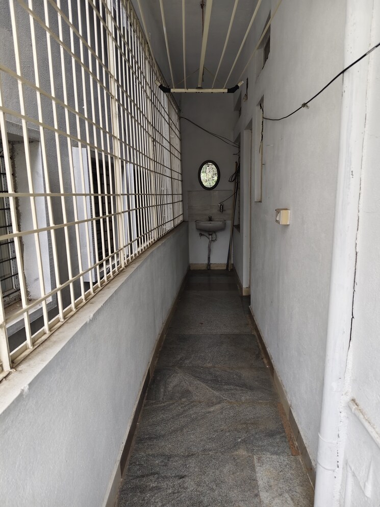 Balcony, mh-apartments 2 Bedroom 1050 Sq.Ft. Apartment In Rt Nagar Bangalore 9093949