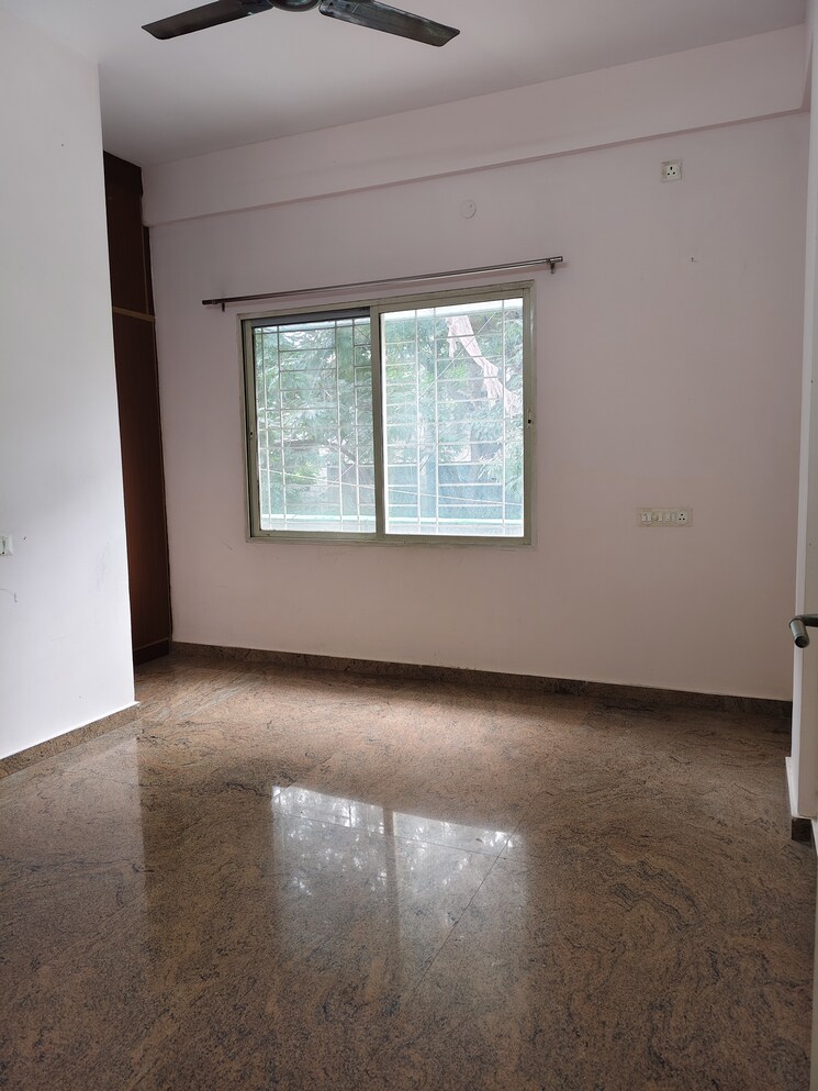 Room, mh-apartments 2 Bedroom 1050 Sq.Ft. Apartment In Rt Nagar Bangalore 9093949