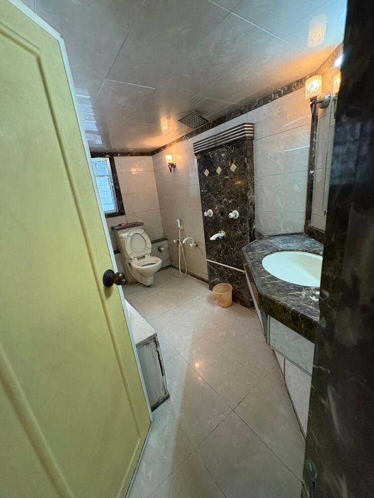 Team Area, amrut-kunj 2 Bedroom 600 Sq.Ft. Apartment In Chembur Mumbai 9093971