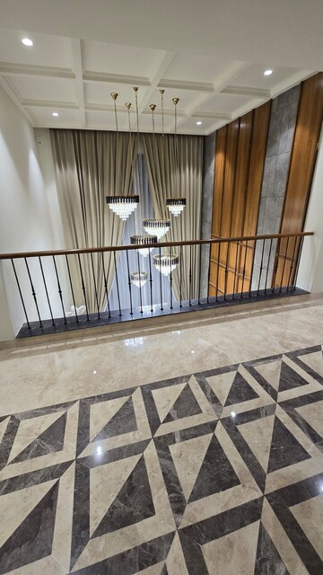 Lobby in 6 BHK Villa at Sector 70 – for Sale