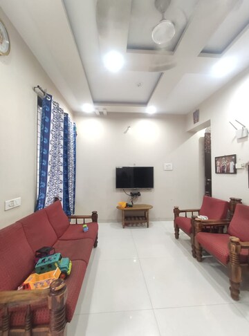 Team Area in 2 BHK Apartment at Suyog Space, Wakad – for Rent