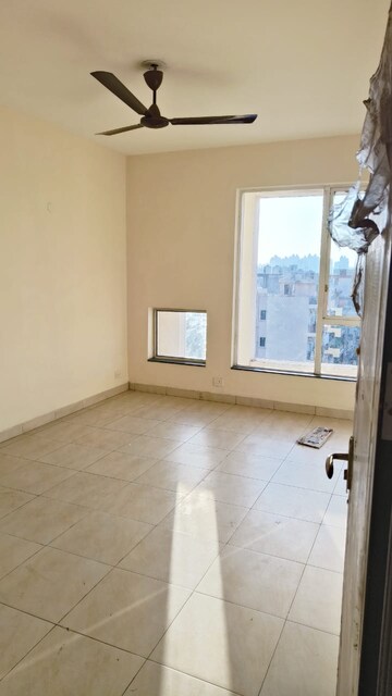 Room in 3 BHK Apartment at Clarion The Legend, Sector 57 – for Rent