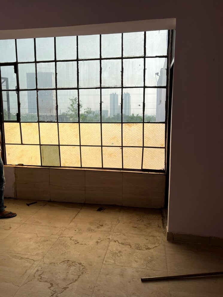 Room, rwa-apartments-sector-27 1.5 Bedroom 750 Sq.Ft. Independent House In Sector 27 Noida 9093987