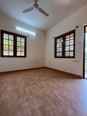 Room in 2 BHK Builder Floor at Indiranagar – for Rent