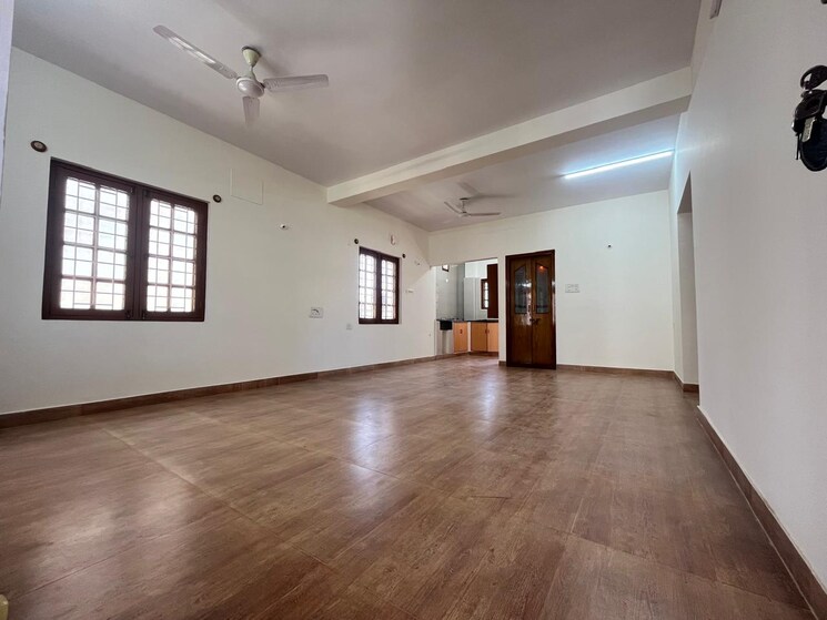 Room, indiranagar 2 Bedroom 1050 Sq.Ft. Builder Floor In Indiranagar Bangalore 9093991