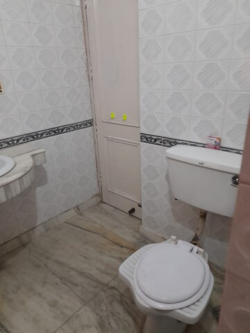 Bathroom in 1 BHK Independent House at RWA Apartments Sector 27, Sector 27 – for Rent