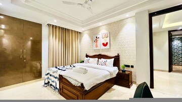 Bedroom in 3 BHK Builder Floor at Sector 25 – for Rent