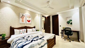 Bedroom in 3 BHK Builder Floor at Sector 25 – for Rent