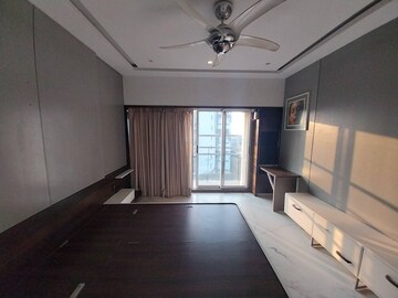 Room in 3 BHK Apartment at Dadar West – for Sale