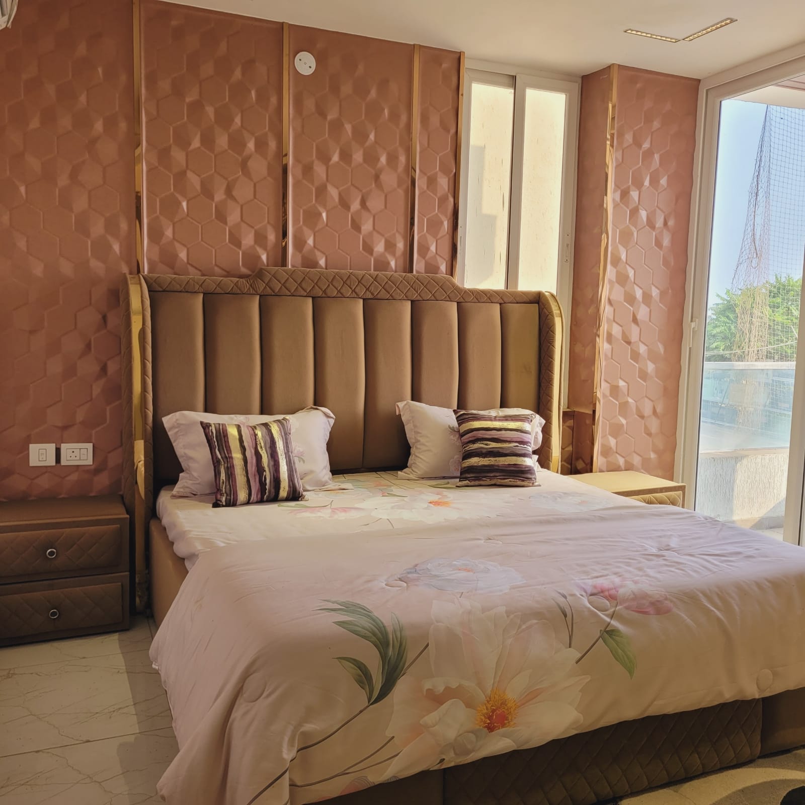 2.5 BHK + Pooja Room,Extra Room 1450 Sq.Ft. Independent House in RWA Apartments Sector 27