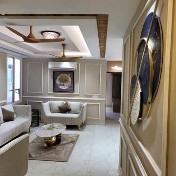 Living Room in 2.5 BHK Independent House at RWA Apartments Sector 27, Sector 27 – for Rent