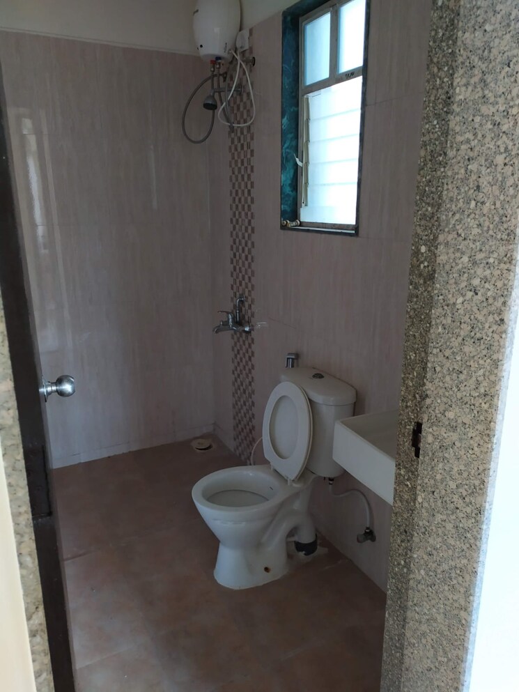 Bathroom, nagpal-sudarshan-paradise 1 Bedroom 620 Sq.Ft. Apartment In Pimple Nilakh Pune 9094030