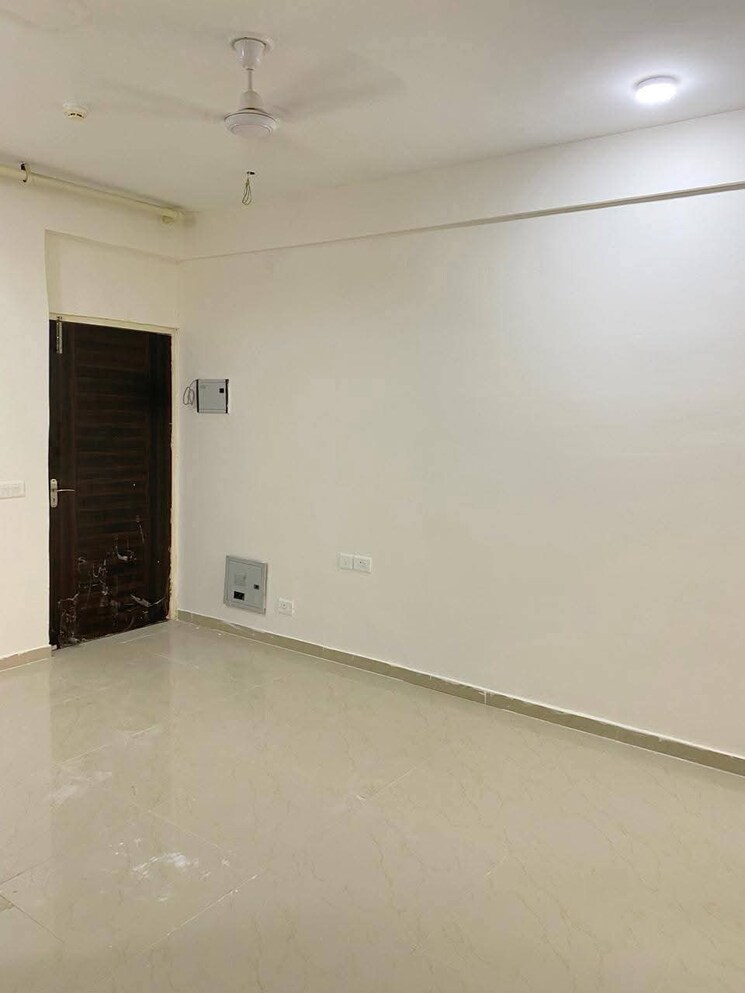 Room, galaxy-north-avenue-ll 2 Bedroom 925 Sq.Ft. Apartment In Gaur City 2 Greater Noida 9094034