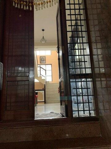 Room in 3 BHK Villa at Sanjay Nagar – for Sale