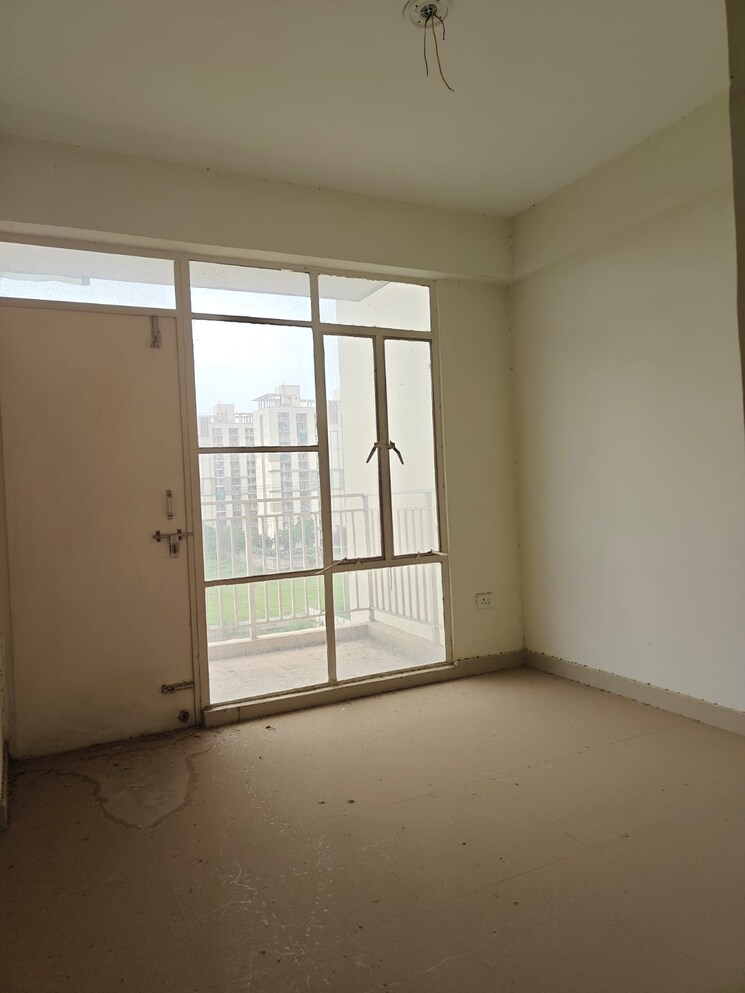 Room, suncity-avenue-102 2 Bedroom 632 Sq.Ft. Apartment In Sector 102 Gurgaon 9094055
