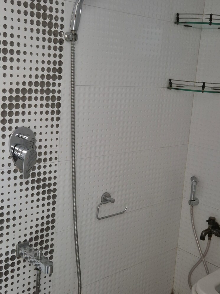 Bathroom, samartha-deep 2 Bedroom 1080 Sq.Ft. Apartment In Andheri West Mumbai 9094046