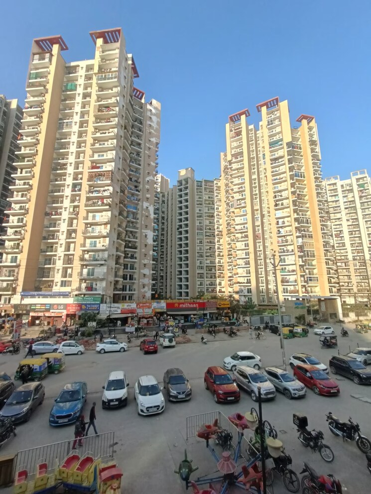 Exterior View, town-park-white-orchid 3 Bedroom 1865 Sq.Ft. Apartment In Sector 16c Greater Noida Greater Noida 9089900