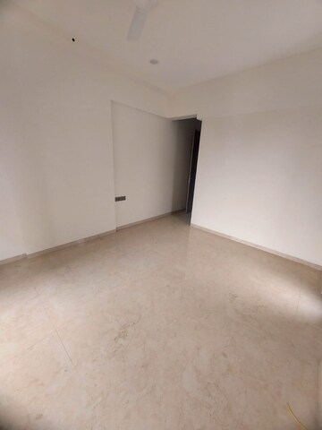Room in 3 BHK Apartment at S Raheja Panorama, Santacruz West – for Rent