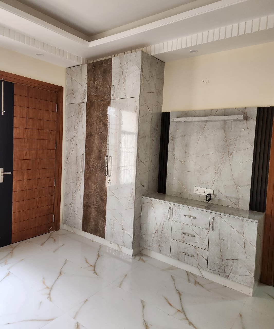 3 BHK Builder Floor For Rent in Sector 9