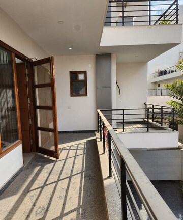 Balcony in 3 BHK Builder Floor at Sector 9 – for Rent