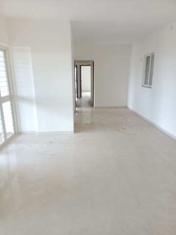 Room in 2 BHK Apartment at VTP Cygnus, Kharadi – for Rent