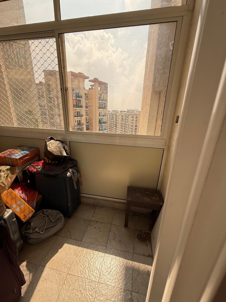 Other, town-park-white-orchid 3 Bedroom 1865 Sq.Ft. Apartment In Sector 16c Greater Noida Greater Noida 9089900