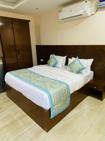 Bedroom in Studio Apartment at Saket – for Rent