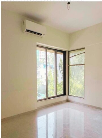 Master Bedroom in 3 BHK Apartment at Vardhman Grandeur, Andheri West – for Rent