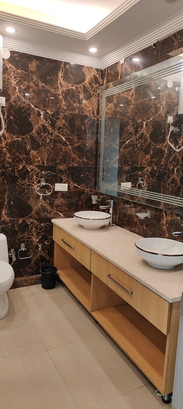 Attached Bathroom in 3 BHK Builder Floor at Sector 67 – for Rent