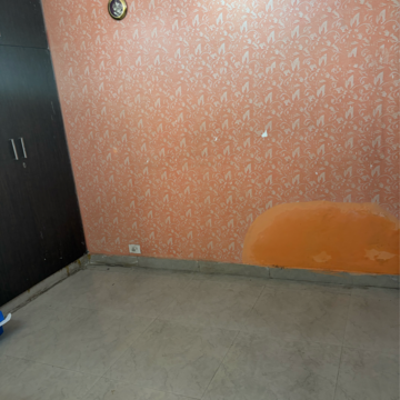 Furnished Amenities in 2 BHK Apartment at SRS Residency, Sector 88 – for Rent