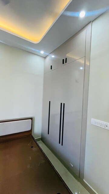 Furnished Amenities in 2 BHK Apartment at Suncity Avenue 76, Sector 76 – for Rent