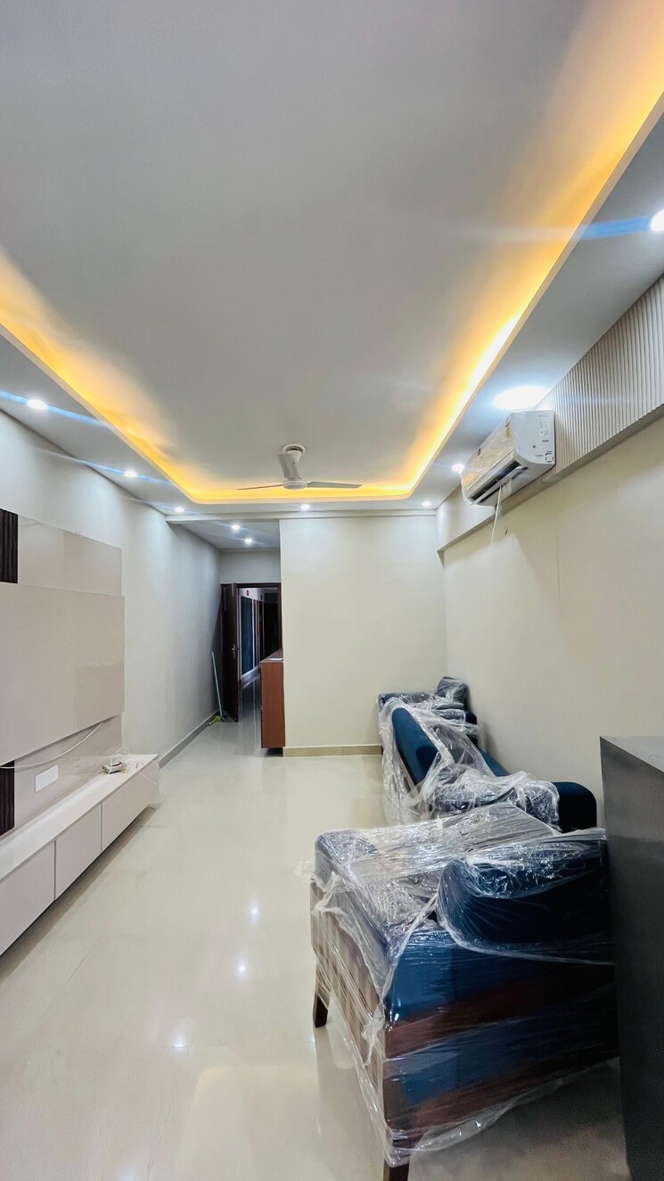 Living Room, suncity-avenue-76 2 Bedroom 735 Sq.Ft. Apartment In Sector 76 Gurgaon 9094157