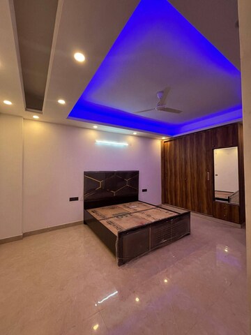 Room in 3 BHK Builder Floor at Freedom Fighters Enclave – for Rent