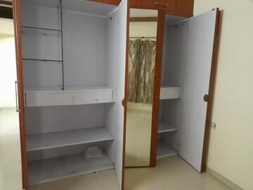 Furnished Amenities in 2 BHK Apartment at Janki Niwas Malad, Malad East – for Sale