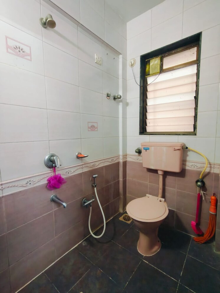 Bathroom, sanskruti-apartments 1 Bedroom 450 Sq.Ft. Apartment In Chikoowadi Mumbai 9094202