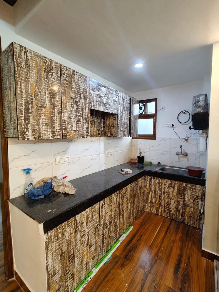 Kitchen, freedom fighters enclave 2 Bedroom 900 Sq.Ft. Builder Floor In Freedom Fighters Enclave Delhi 9094198