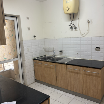 Bathroom in 3 BHK Apartment at BPTP The Resort, Mortzapur – for Rent