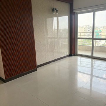 Room in 3 BHK Apartment at BPTP The Resort, Mortzapur – for Rent