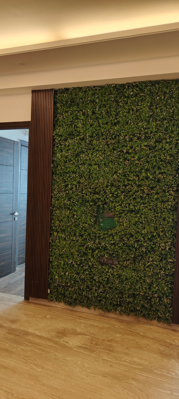 Garden, ansal-api-versalia 4 Bedroom 3333 Sq.Ft. Apartment In Sector 67a Gurgaon 9094215