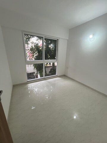 Room in 3 BHK Apartment at Nirman Adi, Kalyani Nagar – for Rent