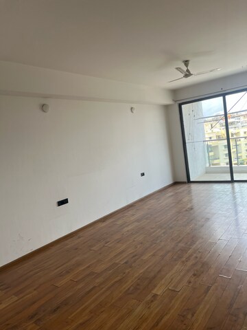 Room in 4 BHK Apartment at Pride Purple Park Titanium, Jagtap Dairy – for Sale