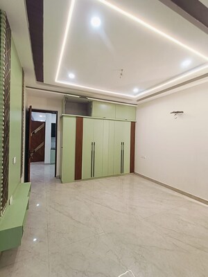 Room in 4 BHK Independent House at Sector 125 – for Sale
