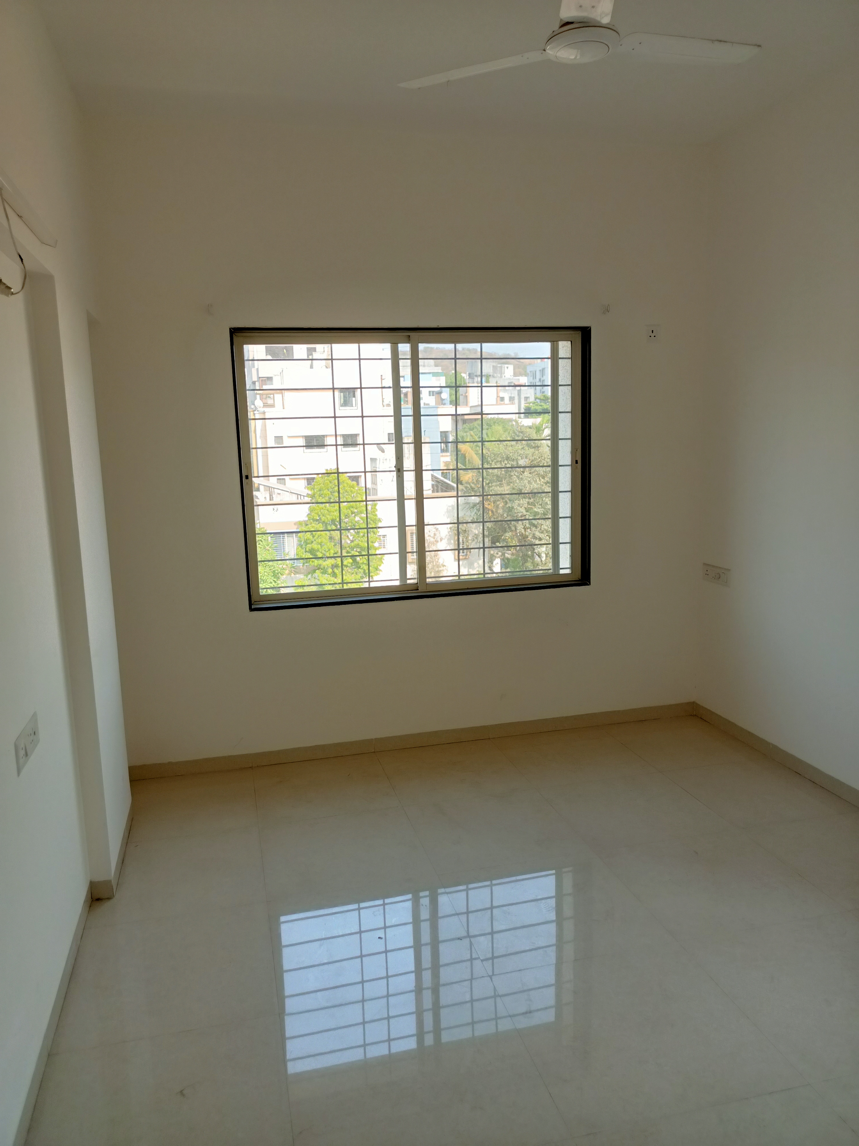 2 BHK Apartment For Rent in Windsor Estate