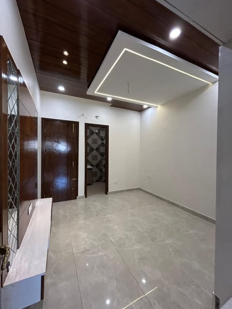 Room, sector 124 3 Bedroom 115 Sq.Yd. Independent House In Sector 124 Mohali 9094264
